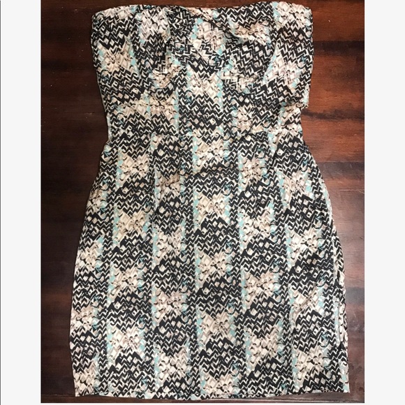 EUC BCBGeneration Pleat Bust Dress - 0 - Picture 4 of 7